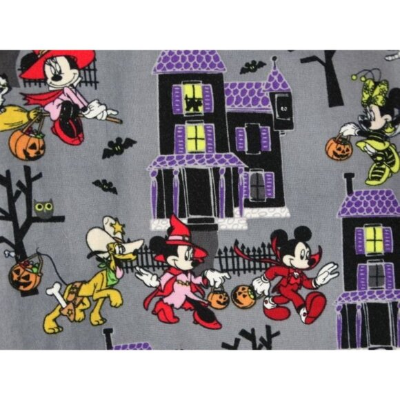 Disney Halloween Scrub Top Size XS Mickey Minnie Goofy Trick or Treating Shirt - Picture 5 of 7